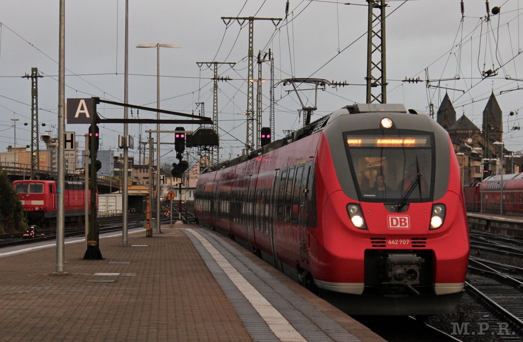 442 707 am Morgen des 30.12.2011 in Koblenz Hbf.