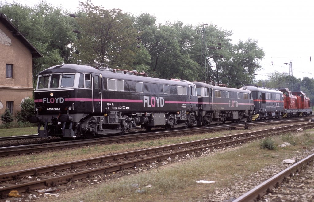 450 004 + ....  Tata 08.05.11