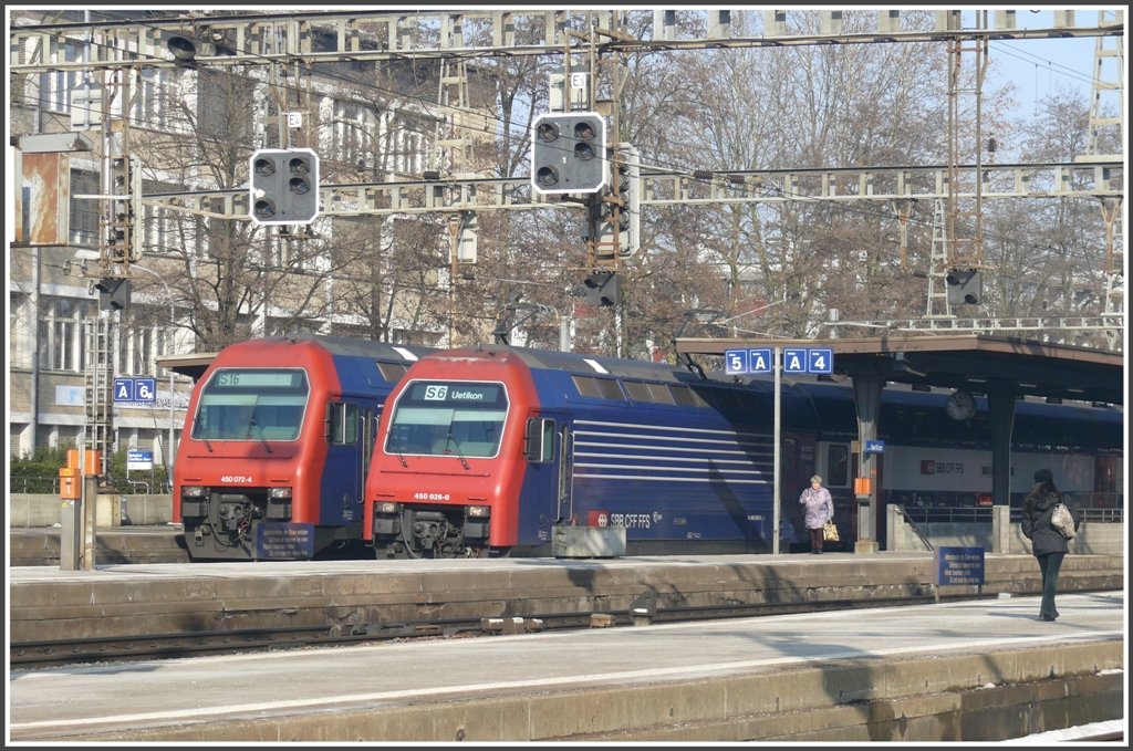 450 072-4 und 450 026-0 in Zrich Oerlikon. (16.02.2010)