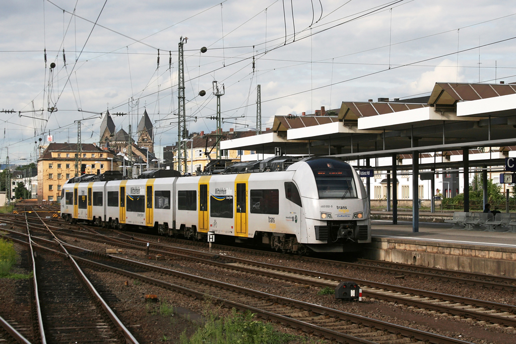 460 002 bei der Einfahrt in Koblenz. 19.08.2010.