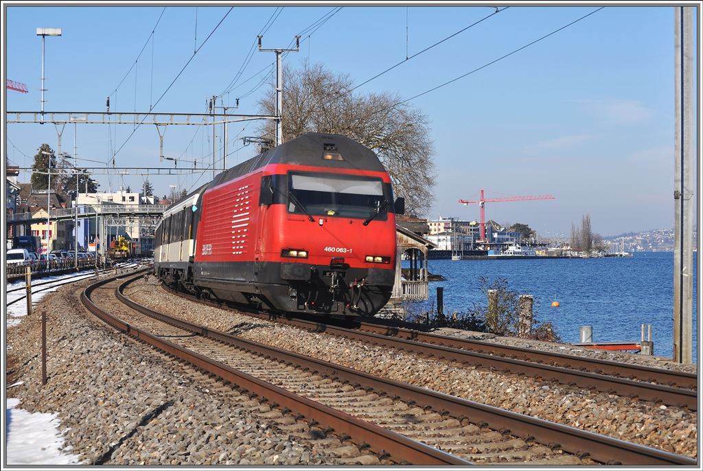 460 063-1 mit IR1769 nach Chur bei Wdenswil. (19.02.2013)