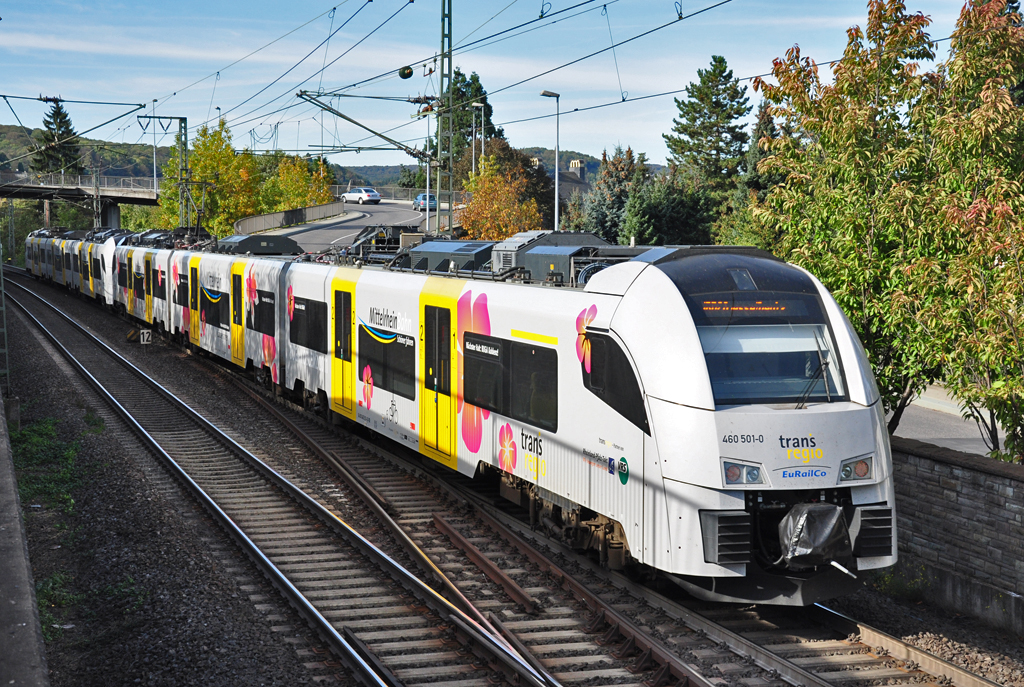 460 501-0 und ...517-6 beim Verlassen vom Bf Remagen in Richtung Bonn - 14.10.2011