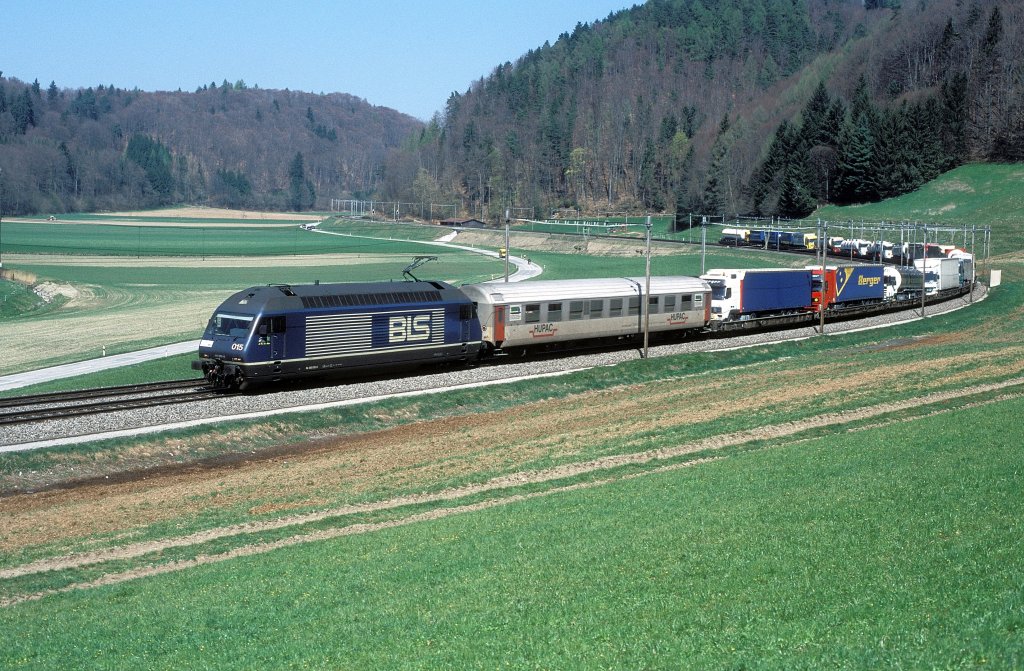 465 015  bei Wynigen  15.04.03