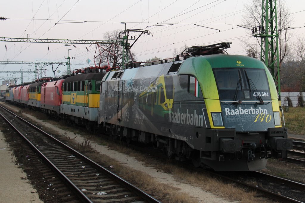 470 504 eingereiht in einem Lokzug in Sopron/denburg; am 17.11.2012