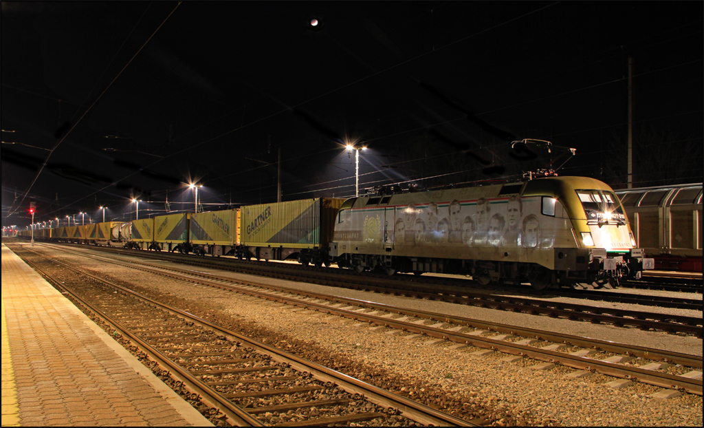 470.010  Aranycsapat  stand am 16.03.13 mit dem Gartner GAG 40611 abfahrbereit in Ebenfurth Richtung Sopron.