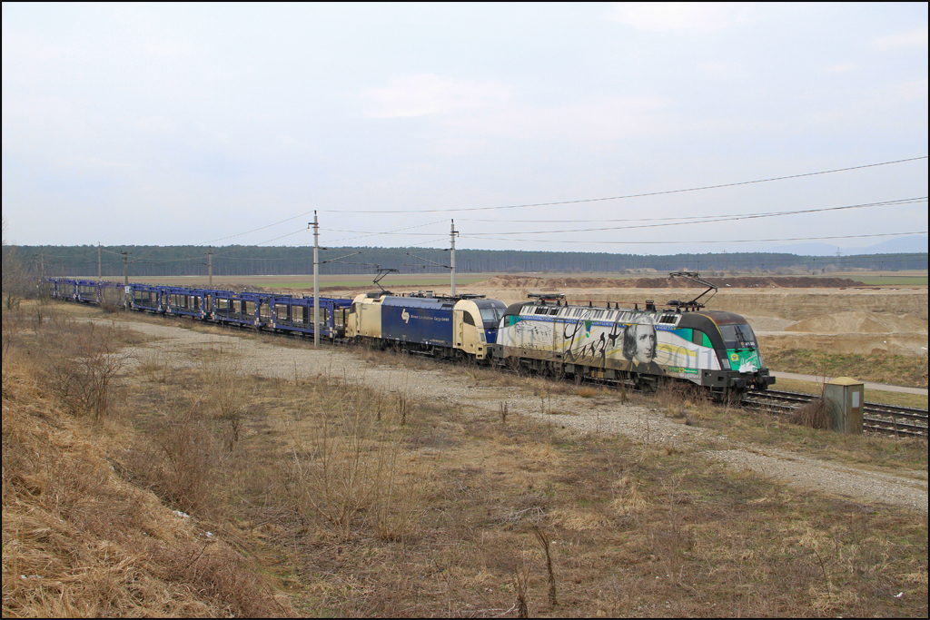 470.503 und 1216.950 bringen am 29.03.13 den SLGAG 41187 (Pag-He) in krze durch Wr.Neustadt.
