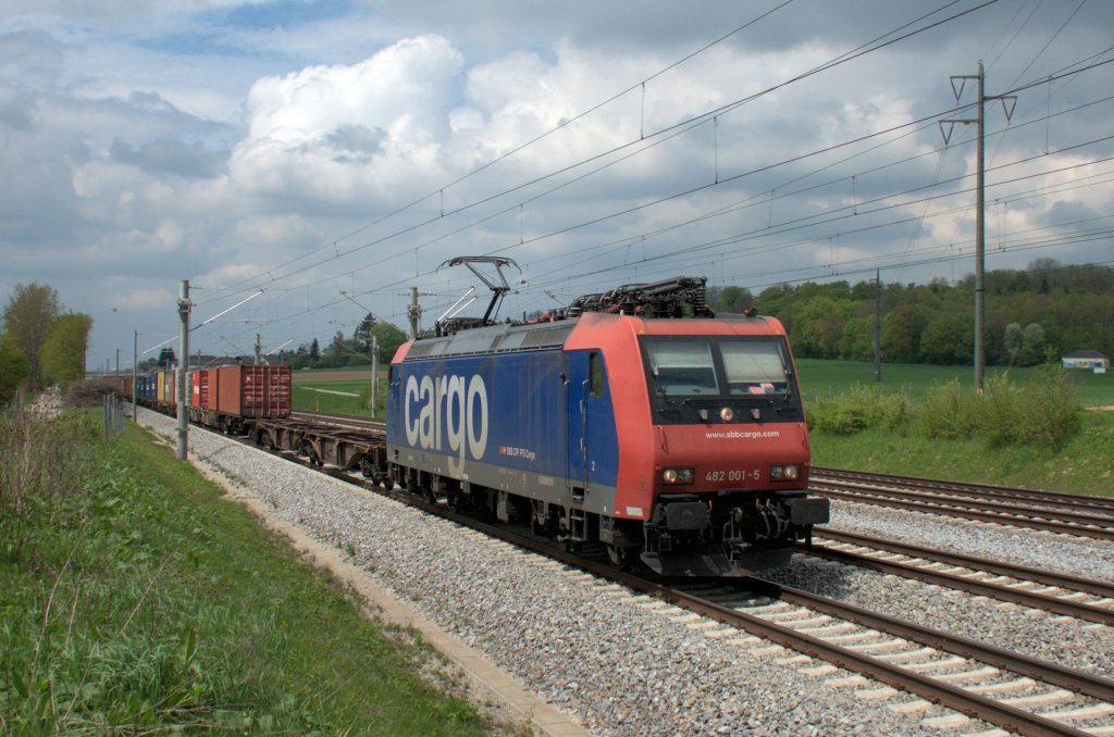482 001 am 06.05.13 bei Althegnenberg/Mnchen