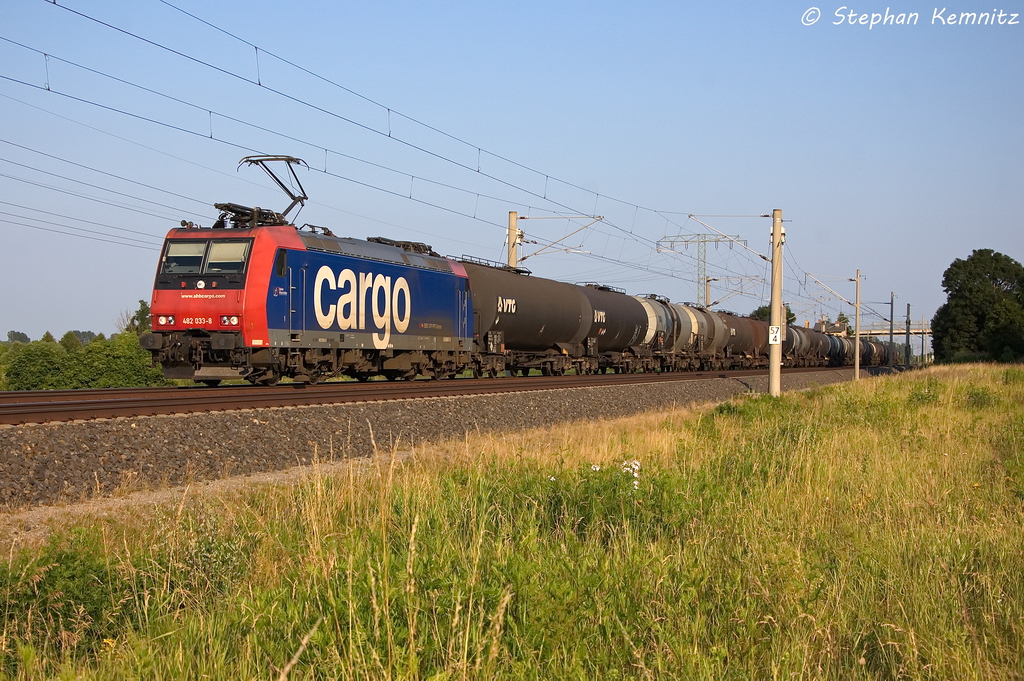 482 033-8 SBB Cargo mit einem Kesselzug  Umweltgefährdender Stoff, flüssig  in Vietznitz und fuhr in Richtung Wittenberge weiter. 08.07.2013