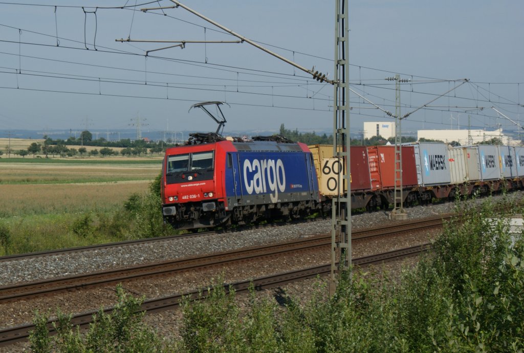 482 036-1 mit KLV-Zug bei Iphofen am 29.06.2011