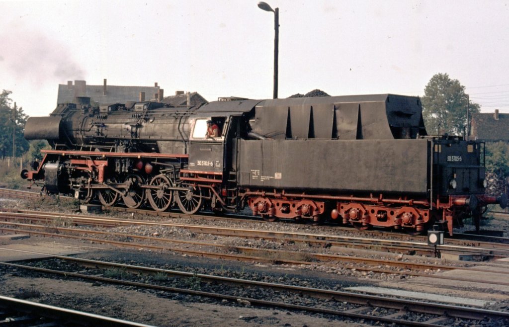 50 3705-6 Halberstadt Sept. 1982 - Dienst am Ablaufberg