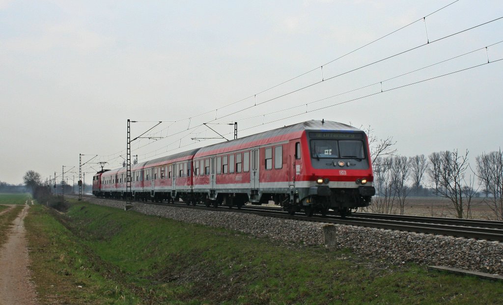 50 80 80-035 ___-_ zusammen mit 111 064 als RB nach Offenburg am 27.03.13 bei Hgelheim.