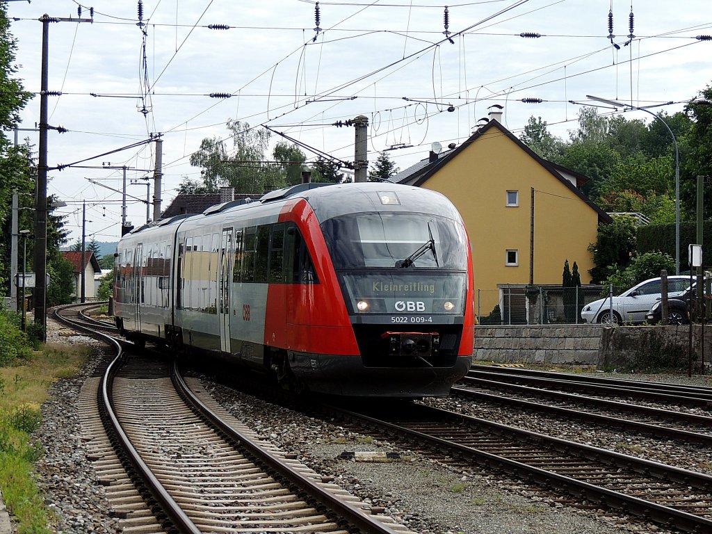 5022 009-4 erreicht als REX3607 auf der elektrifizierten Strecke St.ValentinKleinreifling den Bahnhof Steyr; 120606
