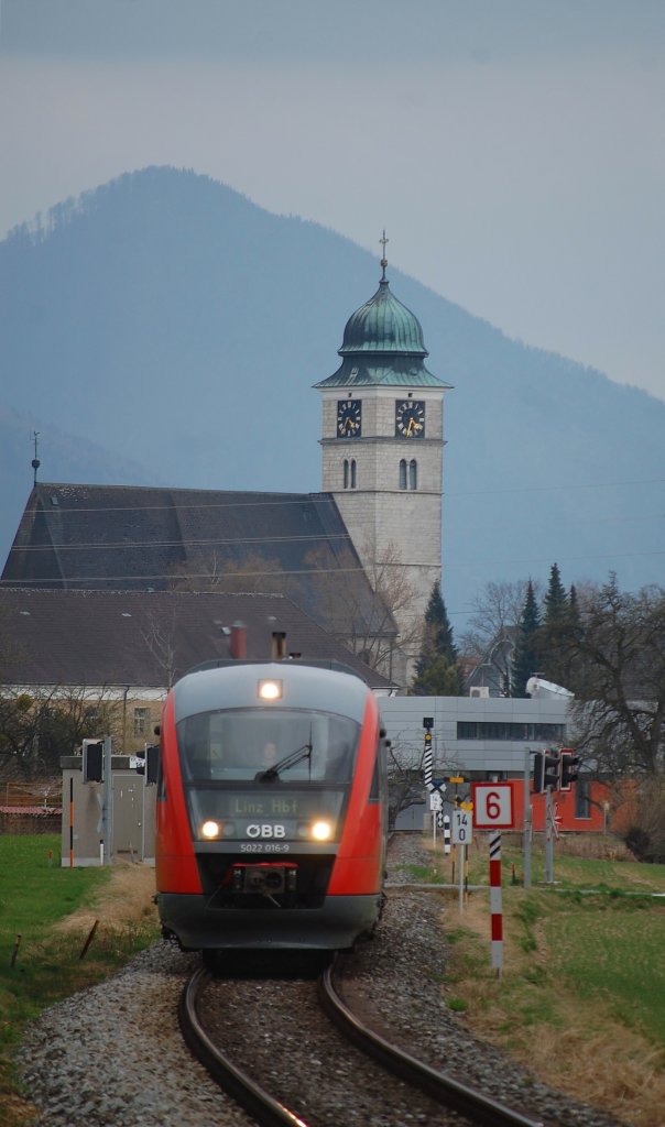 5022 016 hat als R3218 am 31.03.2012
gerade Pettenbach verlassen.