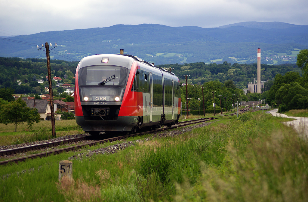 5022 051 fhrt als R2773 von Friedberg nach Oberwart. Riedlingsdorf, 01.06.2010