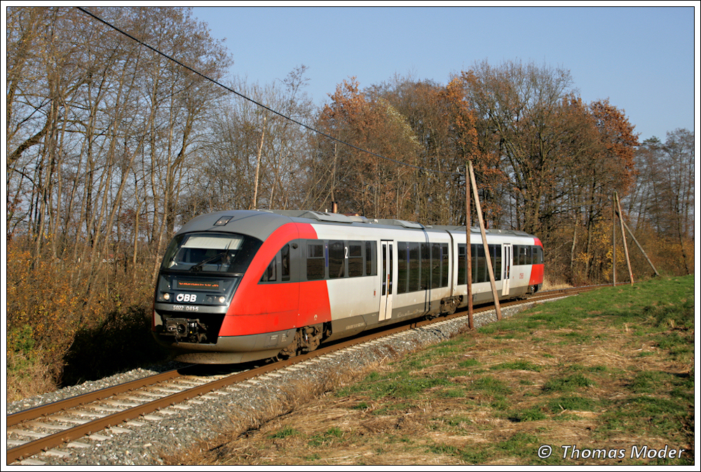 5022.041 fhrt als R 4152 von Bad Radkersburg nach Spielfeld-Stra. Purkla, 06.11.2010