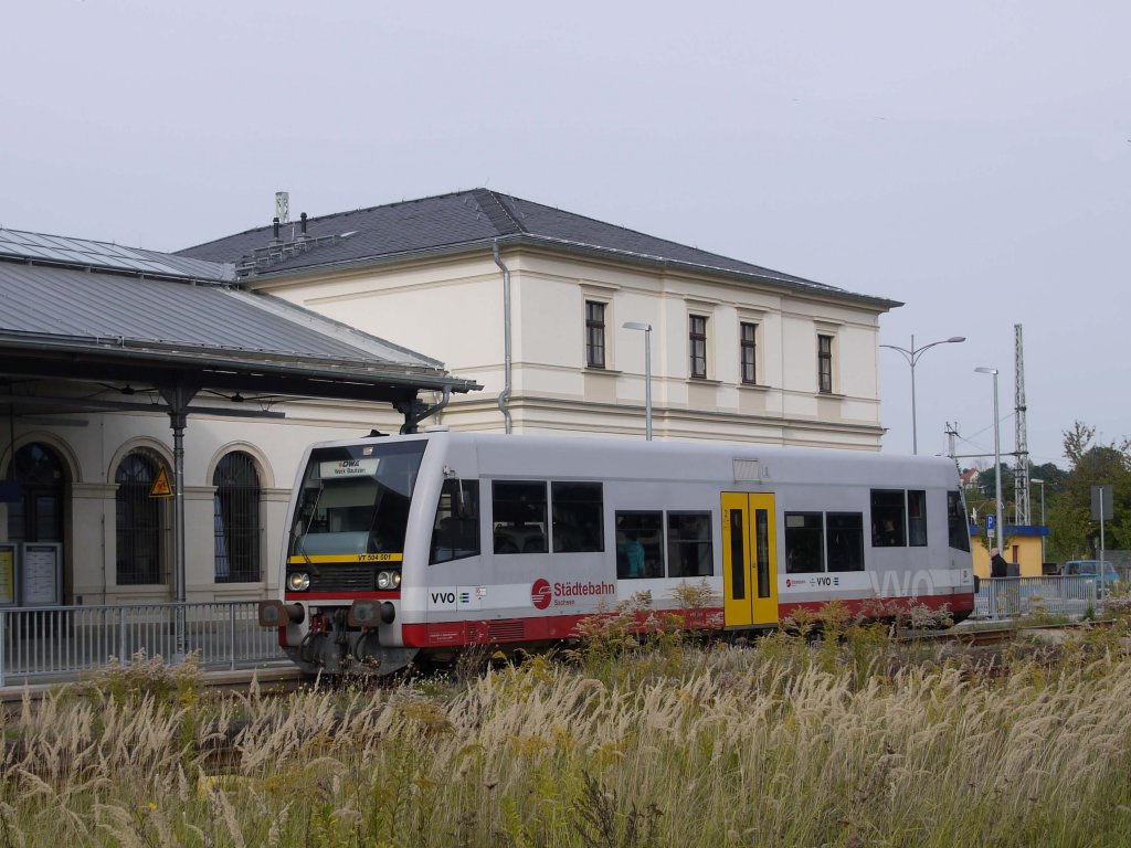 504 001 ehemals bei der Prignitzer Eisenbahn  Zauberwürfel  getauft - als SBS 32771 von Neustadt (Sachsen) kommend bei Einfahrt in Pirna; 21.09.2012
