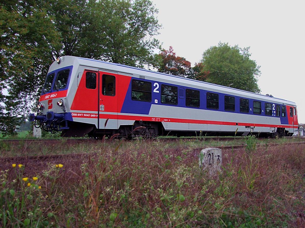 5047 065-7 befindet sich als R5963 auf der Innkreisbahn bei km21-3;101003