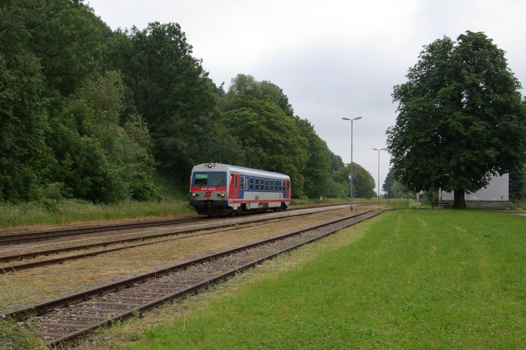 5047 074-9 als R 3475 nach Ried im Innkreis am 17.06.2010 in Holzleithen.