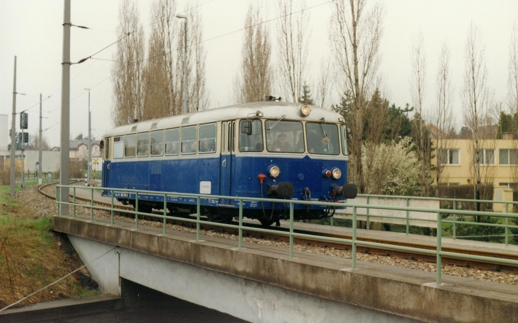5081 001-9 am 12.April 1993 kurz nach dem Einfahtssignal des Bf. Liesing. (Scan vom Fotopositiv) 

