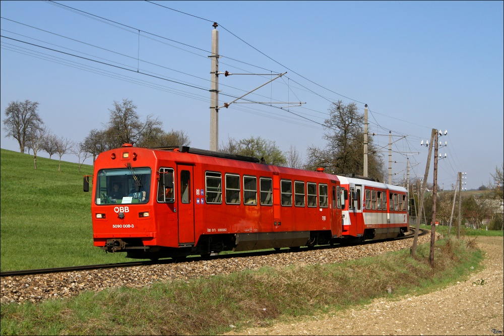 5090 008 + 016 fahren als R 6835 von St.Plten nach Mariazell. Hofstetten 17.04.2010