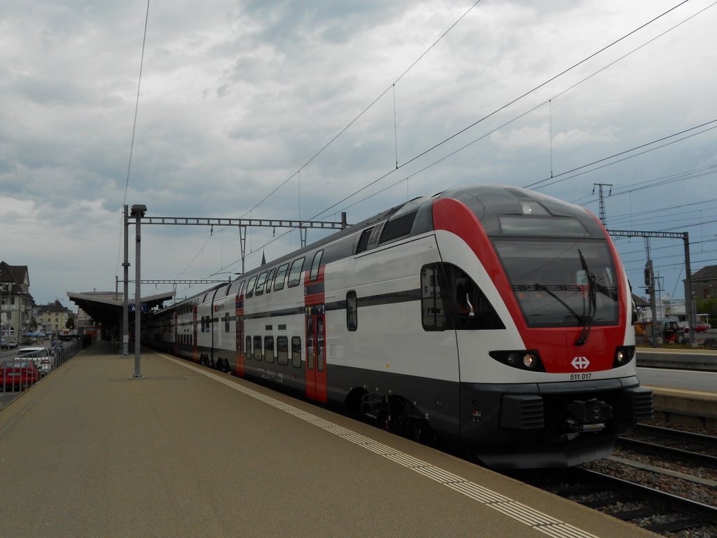 511 017 am 24.08.2012 im Bahnhof Romanshorn.