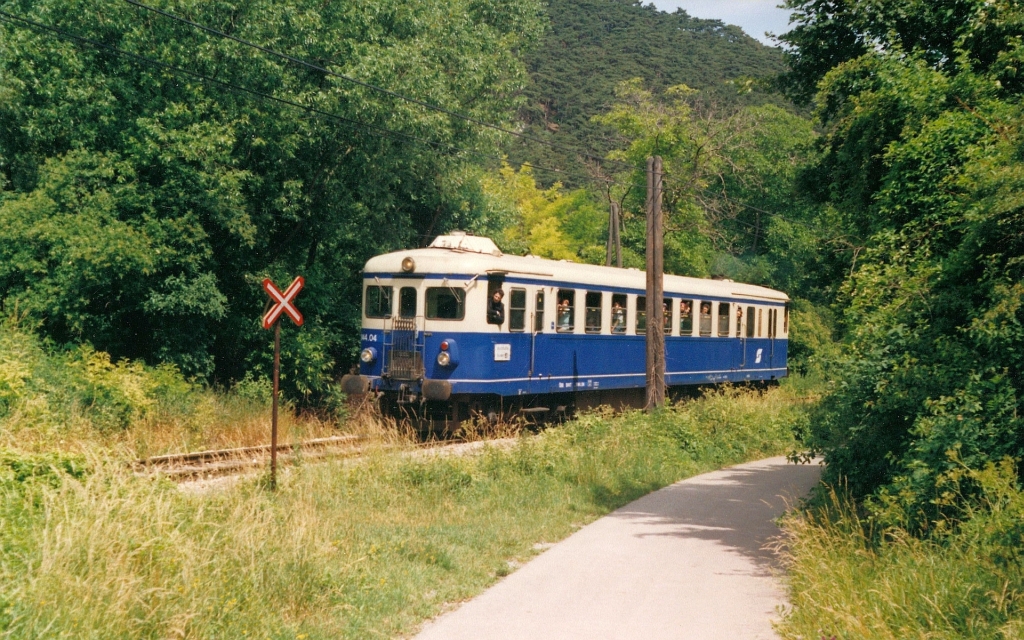 5144.04 am 19.Juni 1993 zwischen Rodaun und Neumhle in Richtung Waldmhle fahrend. (Scan vom Fotopositiv) 

