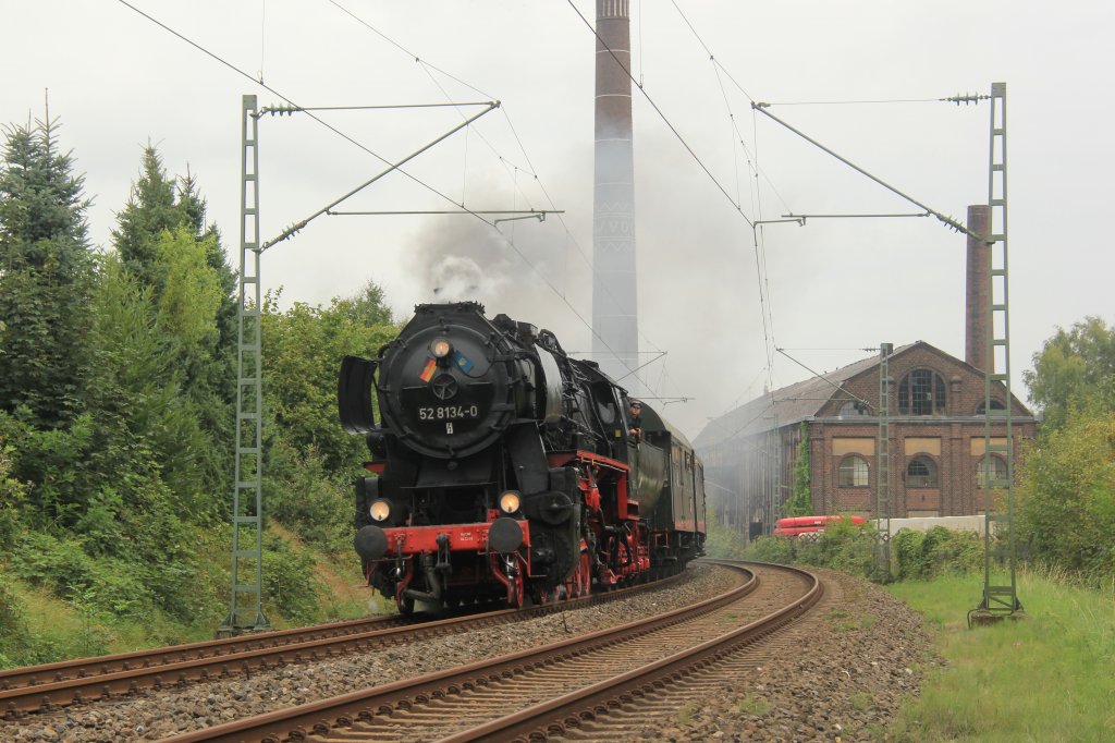 52 8134-0 mit Pendelzug in Essen Horst, September 2012.