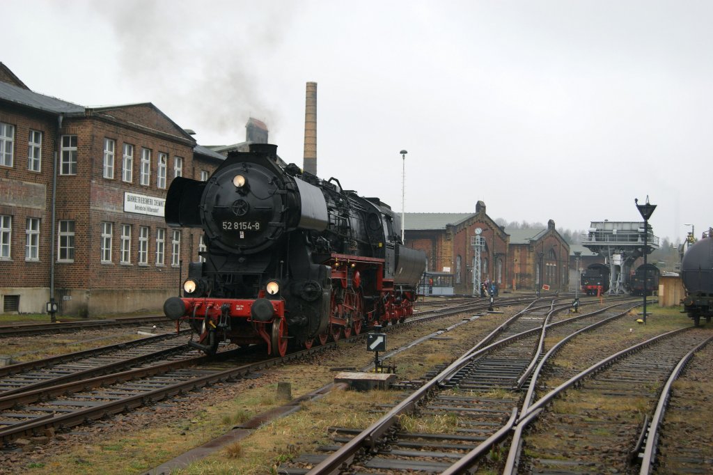 52 8154 im Schsischen Eisenbahnmuseum Chemnitz-Hilbersdorf. 07.04.2012