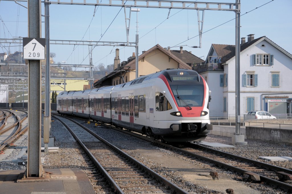 523 008 am 09.03.11 in Lenzburg