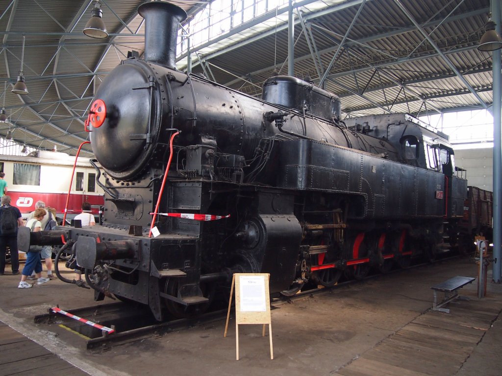 524 184(Baujahre 1930-ČKD) am 8.9.2012 in Depositorium des Technische Museum Chomutov.