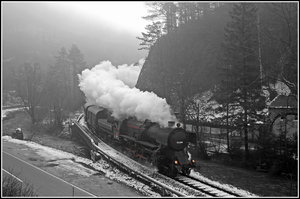 52.4984 am 24.12.2012 mit dem SR 14089 (Wf - Gt), hier zwischen Reichental und Ortmann. 

>> www.lokteam.at <<