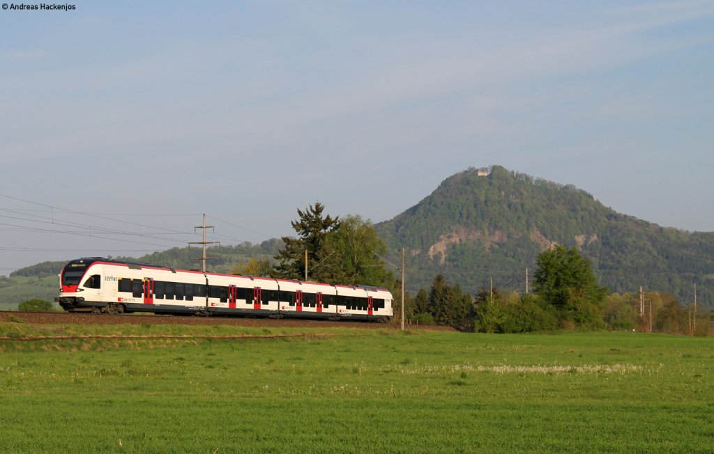 526 65* als SBB87661(Engen-Konstanz) bei Welschingen 23.4.11