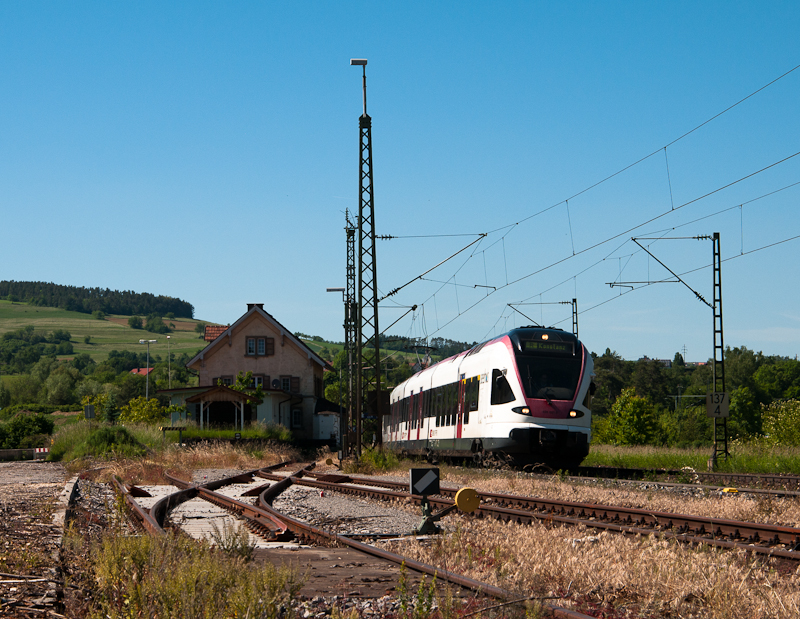 526 651-5  Konstanz  am 5. Juni 2010 als SBB79845 (Engen - Konstanz) in Welschingen-Neuhausen.