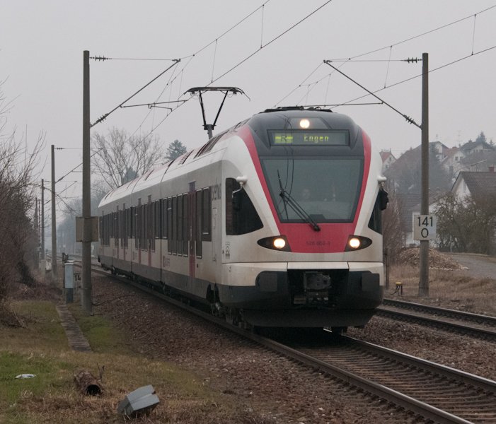 526 652-3 als SBB79842 (Konstanz - Engen) am 24. Januar 2010 in Mhlhausen.