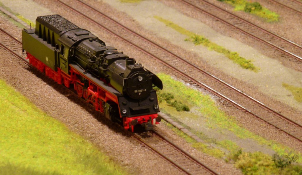 58 3051-8 auf einer Modellbahnanlage. Foto 03.11.2012