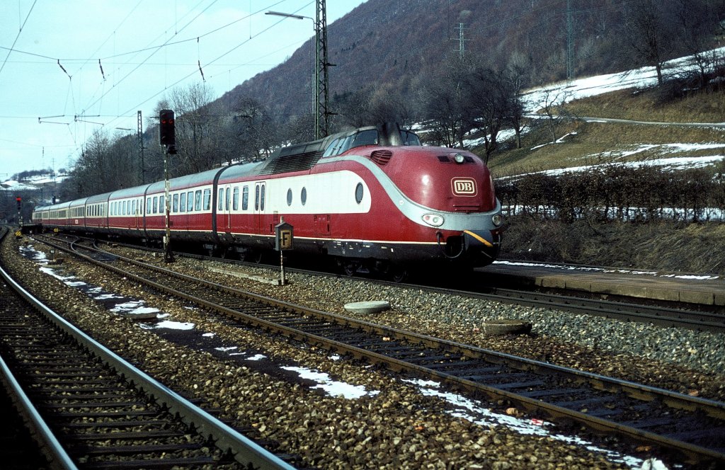 601 011 + 015  Geislingen - West  03.03.84