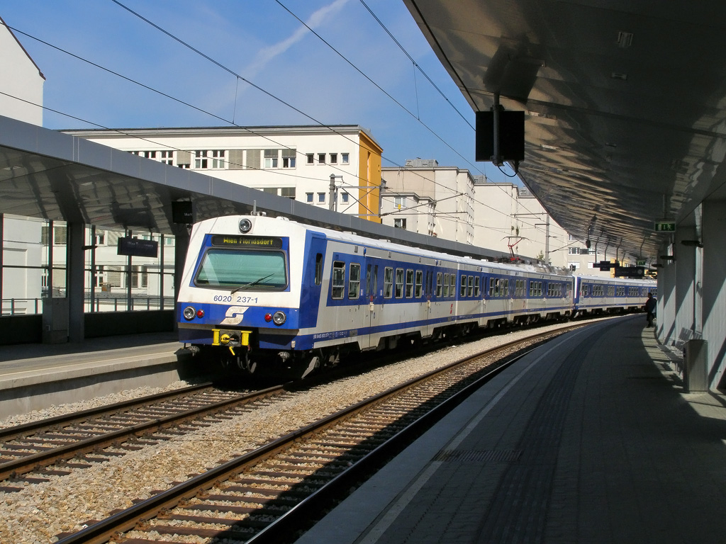 6020 237 in Wien-Traisengasse - 11.08.2011.