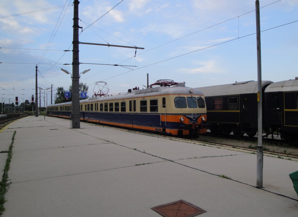 6030.203 f�hrt gerade aus Linz kommend in Wien Heiligenstadt ein; 29.5.10