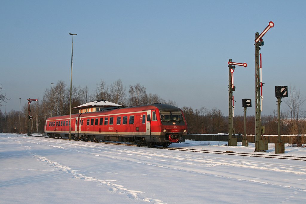 610 007 bei der Einfahrt in Vilseck. 16.02.2010.