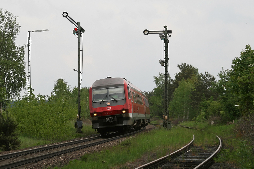 610 009 am 26.05.2010 in Hiltersdorf.