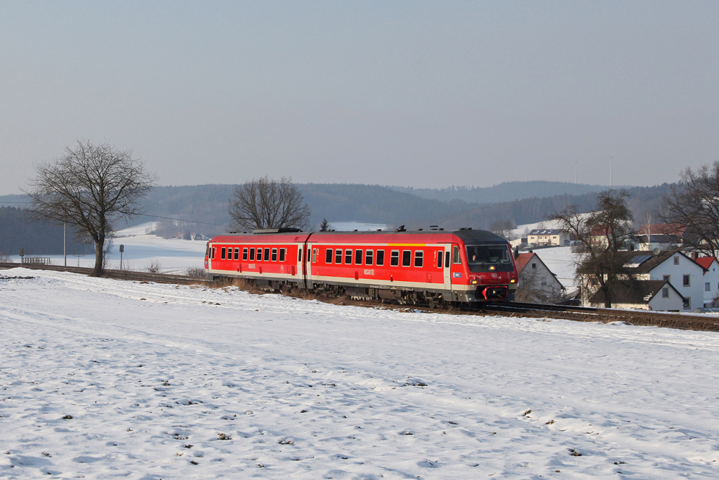610 015 als RE 3559 am 10.02.2012 bei Sulzbach-Rosenberg.