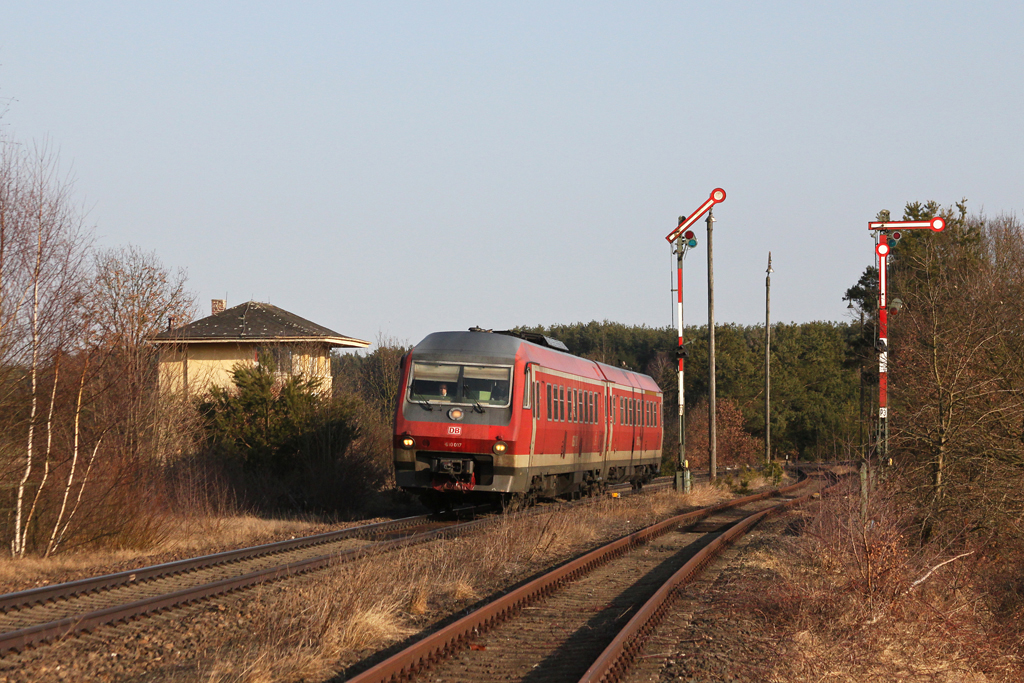 610 017 als RE 3564 am 08.03.2011 bei Hiltersdorf. Gru� an den Tf!