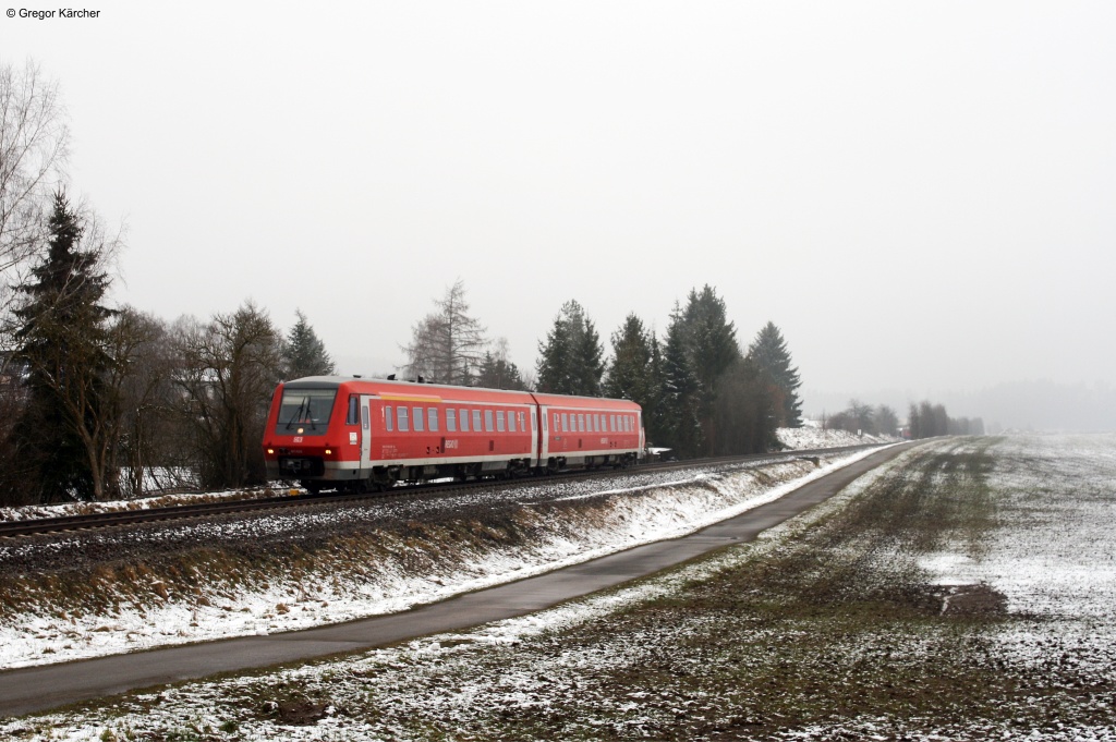 611 029-9 als RE 22309 Rottweil-Neustadt bei Deilingen. Aufgenommen am 30.03.2013.