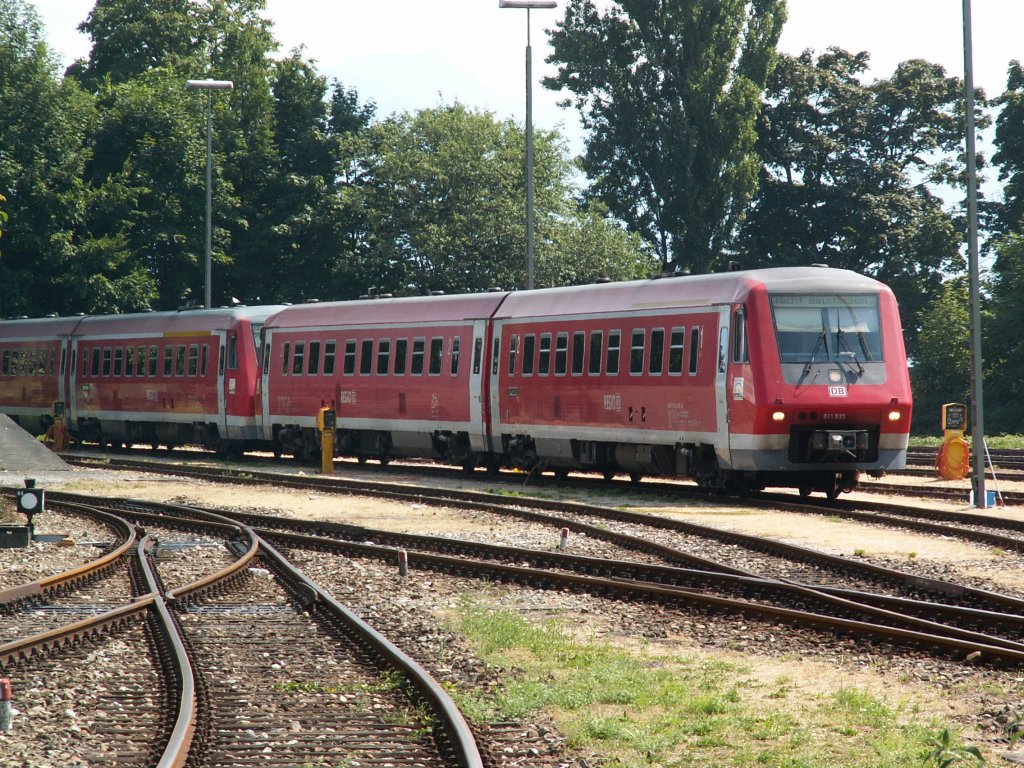 611 535 und ein weitere 611 am 21.7.2010 in der Abstellanlage Lindau.