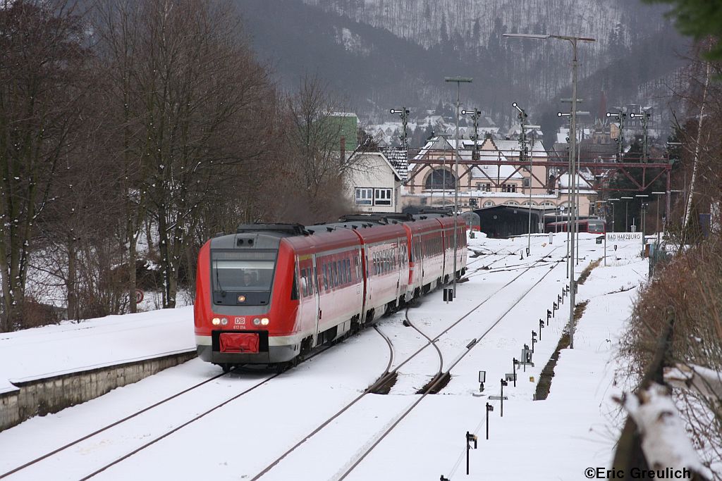 612 014 und 612 107 mit dem RE3608 von Halle nach Hannover am 02.01.2011 bei der Ausfahrt von Bad Harzburg.