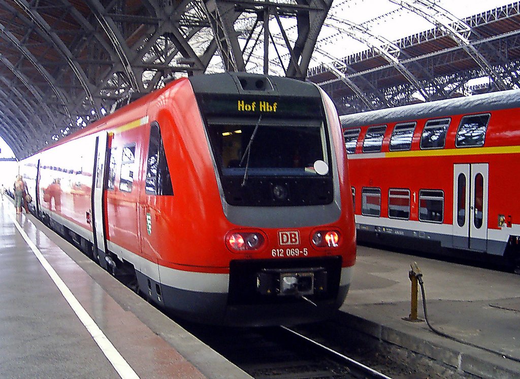612 069 als RE in Leipzig Hbf, 22.5.07.