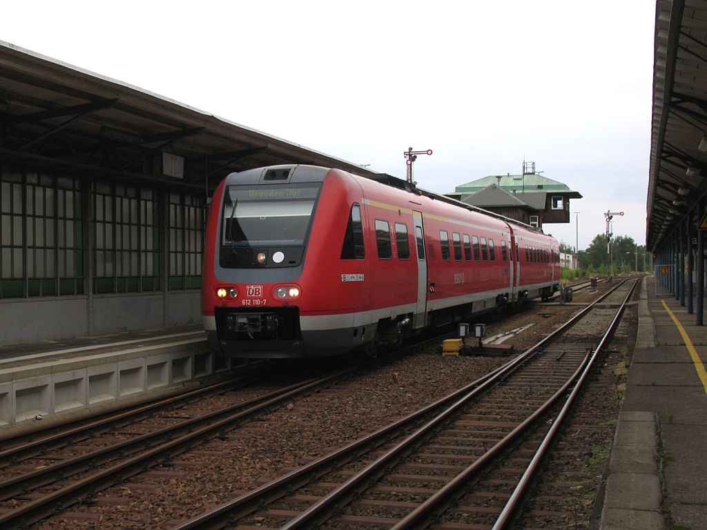 612 110-7 / 612 610-6 mit Zug Os 27972 Liberec-Dresden Hbf auf Bahnhof Zittau on 12-7-2007.