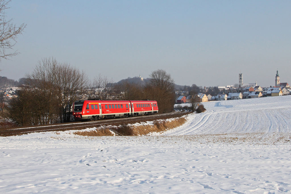 612 479 als RE 3596 am 10.02.2012 bei Sulzbach-Rosenberg.
