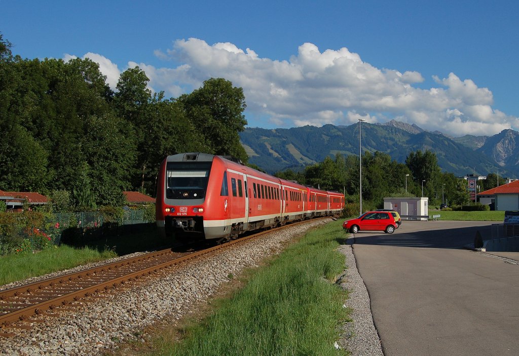 612 575 & 612 als RE 32726, Oberstdorf - Ulm Hbf in Sonthofen. August 2010