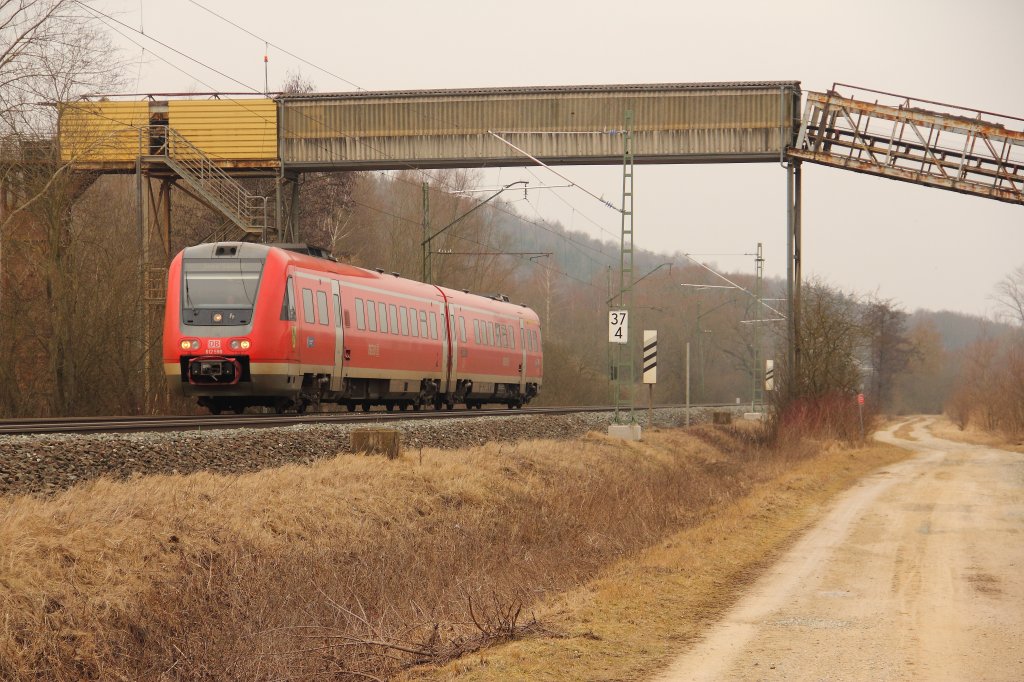 612 598 DB REGIO bei Trieb auf dem Weg nach Jena am 04.03.2012.